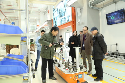 上海杉達(dá)學(xué)院陳以一校長(zhǎng)一行來訪我校進(jìn)行技術(shù)交流考察